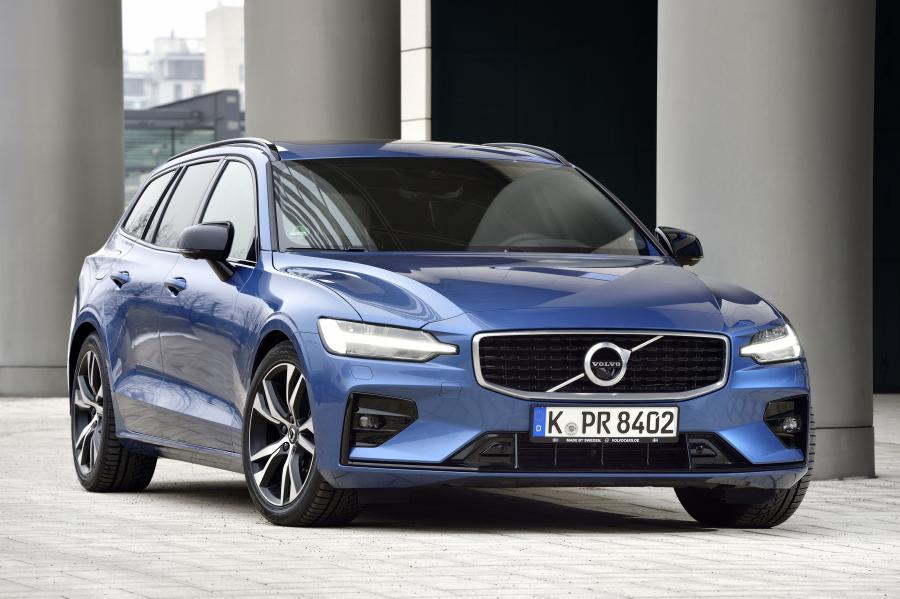  Volvo V60 D3 R-Design 2018 года  (WW) (фото 11 из 29)
